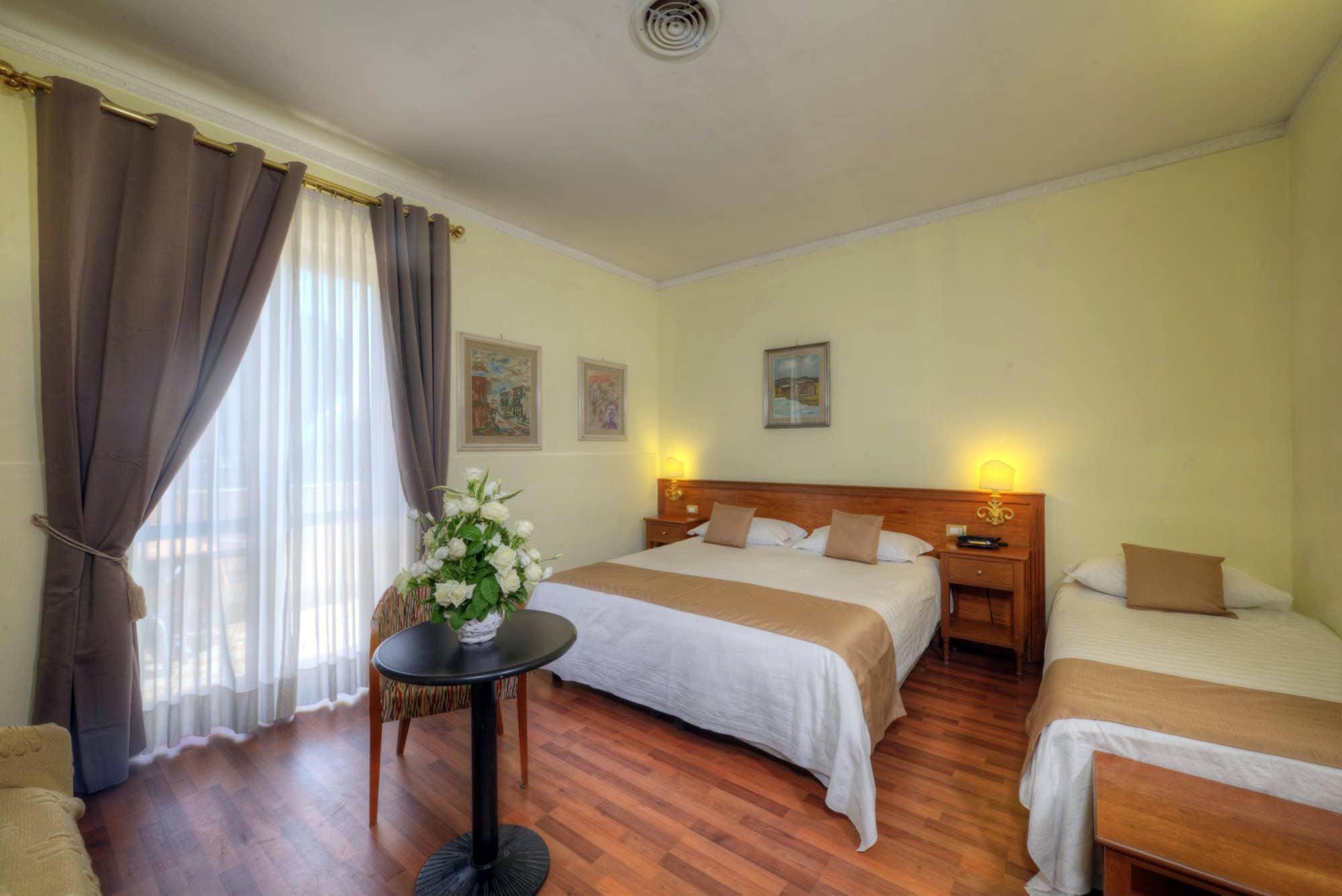 Hotel Vittoria Pompei Luaran gambar