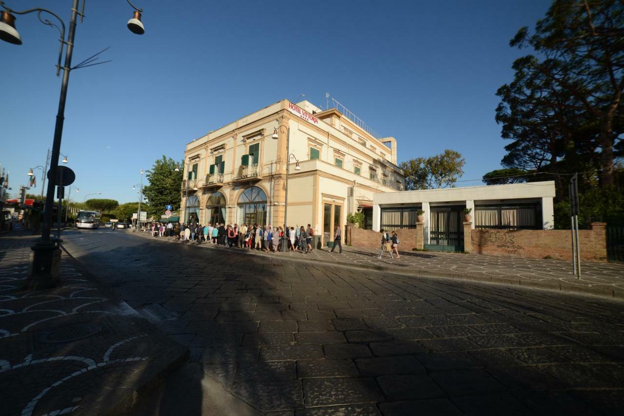 Hotel Vittoria Pompei Luaran gambar